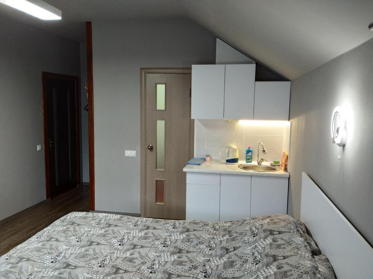 Комфортні Номери Mykulytjyn Exteriör bild