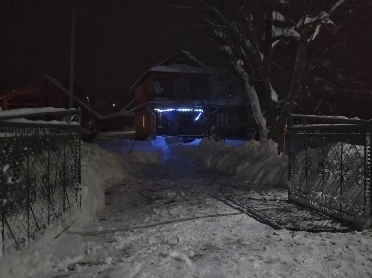 Комфортні Номери Mykulytjyn Exteriör bild